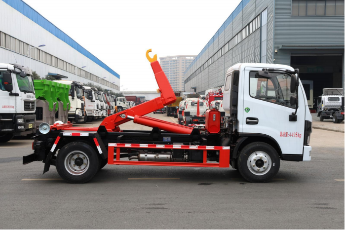 东风多利卡D6勾臂垃圾车