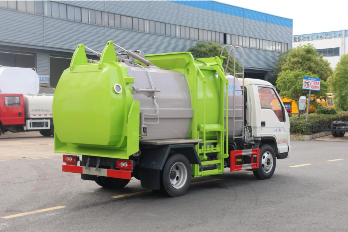 福田小卡餐厨垃圾车